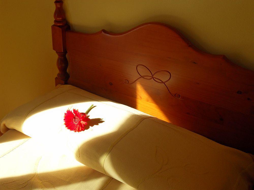Hotel Marbella 丰希罗拉 外观 照片